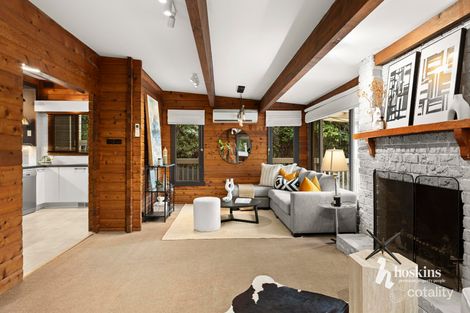 Property photo of 28 Terrigal Close Ringwood North VIC 3134