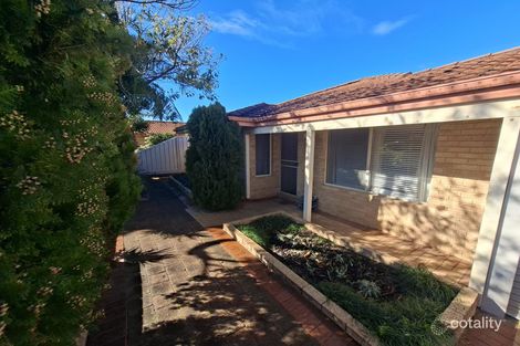 4 Whitepeak Pl, Padbury, WA 6025