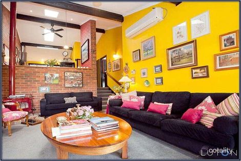 Property photo of 23 Sulman Place Phillip ACT 2606