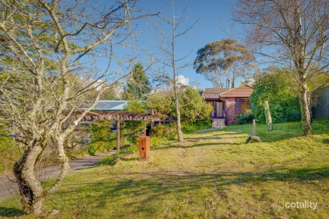 10 Acacia St, Katoomba, NSW 2780