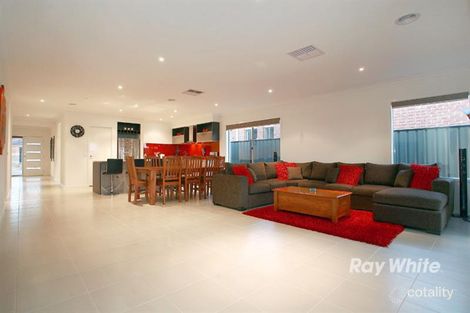 Property photo of 37 Hackney Circuit Clyde North VIC 3978