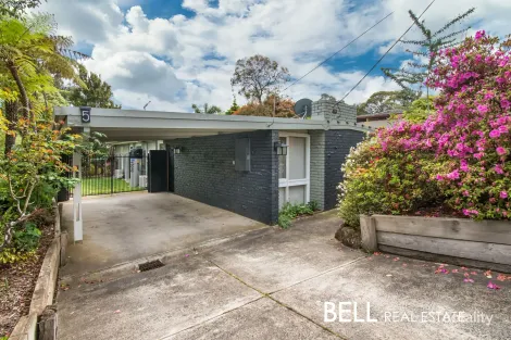 5 Chestnut Ct, Montrose, VIC 3765