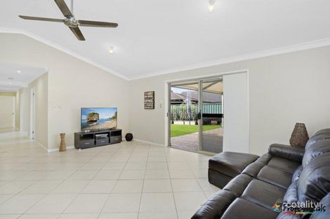 Property photo of 1B/2 Kitching Way Currans Hill NSW 2567