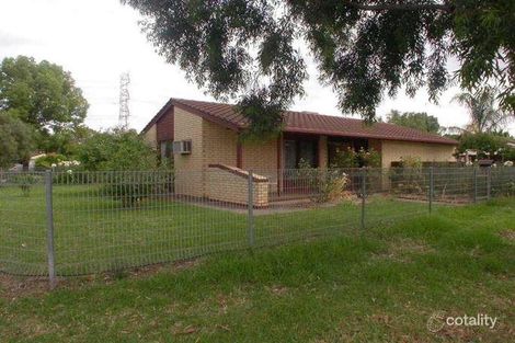 8 Gumbrae Ave, Salisbury Downs, SA 5108