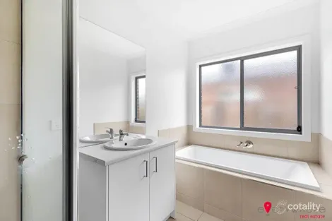 Property photo of 18 Carrick Street Point Cook VIC 3030