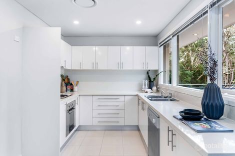 Property photo of 2 Stringer Place Oatlands NSW 2117