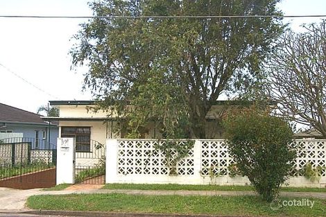 19 Pangeza St, Stafford Heights, QLD 4053