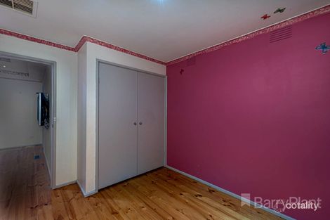 Property photo of 4 Eagle Drive Noble Park North VIC 3174