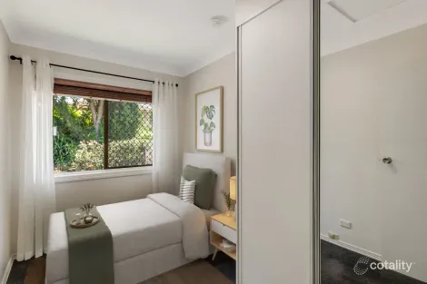 Property photo of 247 Mackenzie Street Centenary Heights QLD 4350