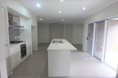 Property photo of 14 Batiki Circuit Burdell QLD 4818