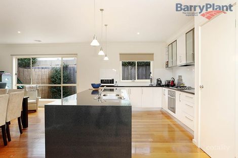 Property photo of 11 Grassland Grove Leopold VIC 3224