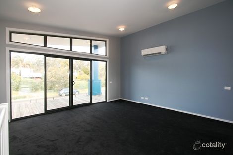 8 Peninsula View, Cowes, VIC 3922