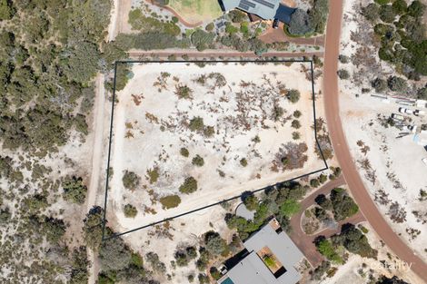 Property photo of 17 Seaview Rise Eagle Bay WA 6281