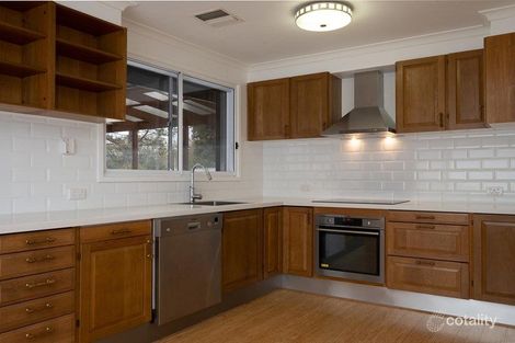 Property photo of 39 Malcolm Road Karabar NSW 2620