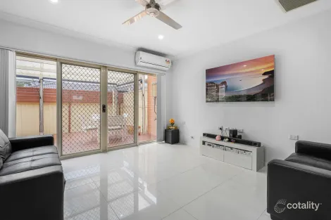 Property photo of 7/21 Carinya Road Girraween NSW 2145