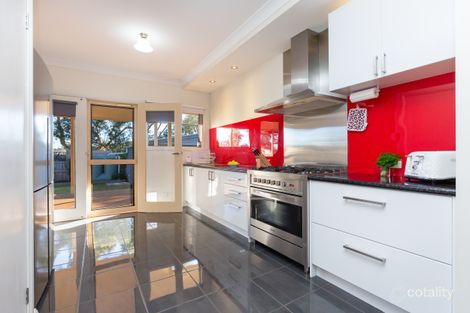 Property photo of 11 Cartledge Way Sale VIC 3850