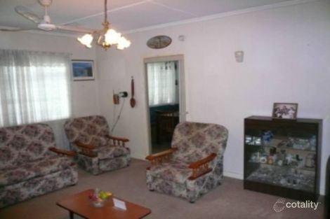 Property photo of 2 Ipswich Street Riverview QLD 4303