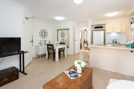 Property photo of 5/33-37 Lenneberg Street Southport QLD 4215