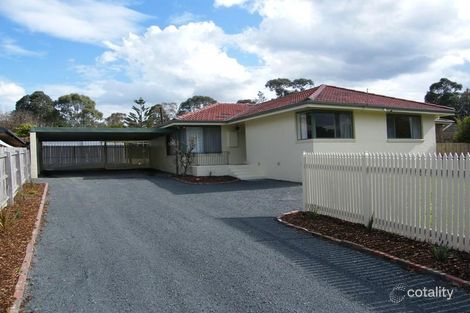 3 Hair Ct, Beaconsfield, VIC 3807