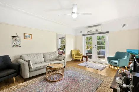 Property photo of 33 Robertson Street Coniston NSW 2500