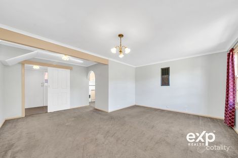 Property photo of 16 Onkaparinga Drive Salisbury SA 5108