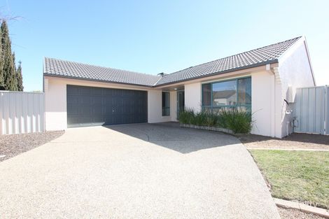 Property photo of 7 Palm Court Jerrabomberra NSW 2619