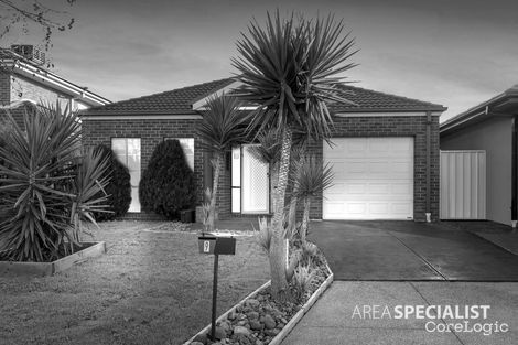 Property photo of 9 Renfrey Gardens Caroline Springs VIC 3023