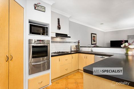 Property photo of 4 Hagan Place Keysborough VIC 3173