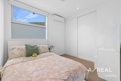 Property photo of 105/6 Kokaribb Road Carnegie VIC 3163