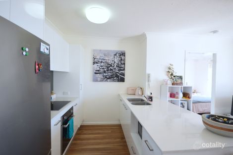 Property photo of 27/11-19 Taylor Street Biggera Waters QLD 4216