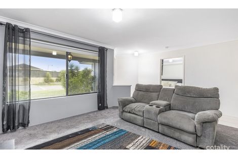 Property photo of 28 Denison Turn Ridgewood WA 6030