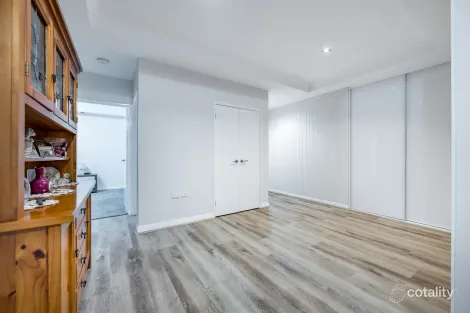 Property photo of 2/88 Lakeside Drive Joondalup WA 6027