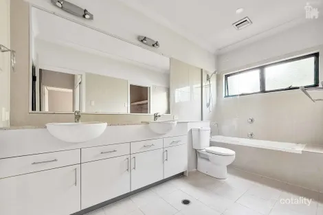 Property photo of 3/190 Cypress Street Urangan QLD 4655