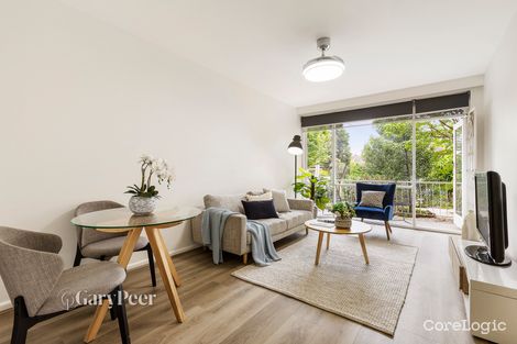Property photo of 2/14 Yendon Road Carnegie VIC 3163