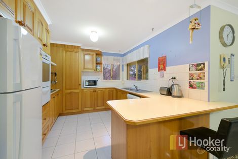 Property photo of 38 Maryrose Crescent Endeavour Hills VIC 3802