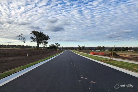 Property photo of 34 Aquila Drive Meringandan West QLD 4352