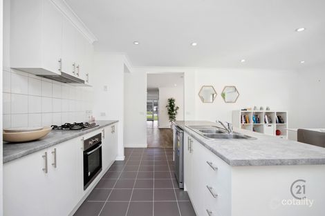 Property photo of 27 Gascoyne Way Truganina VIC 3029