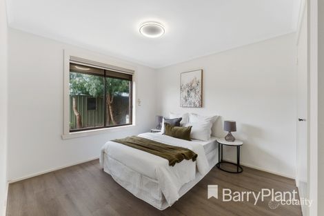 Property photo of 10 Swindon Road St Albans VIC 3021