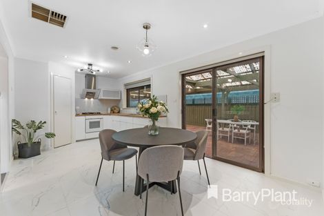 Property photo of 10 Swindon Road St Albans VIC 3021