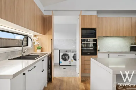 Property photo of 14 Ignatius Place Kelso NSW 2795