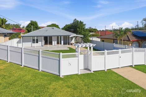 5 Farm Ct, Redcliffe, QLD 4020