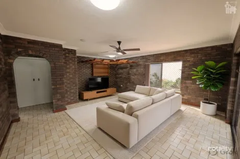 Property photo of 89 Esplanade Point Vernon QLD 4655