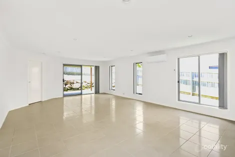 Property photo of 3 Oscar Close Ormeau QLD 4208