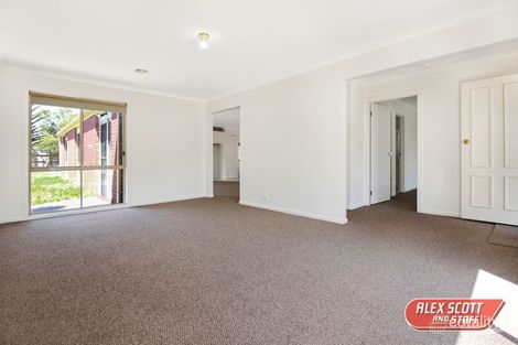 Property photo of 15 Bounty Way Berwick VIC 3806