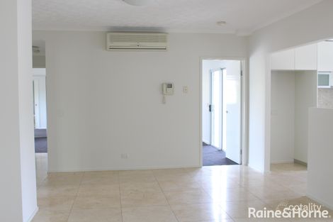 Property photo of 1/8 Underhill Avenue Indooroopilly QLD 4068