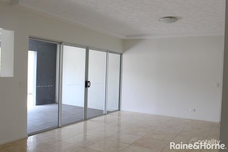 Property photo of 1/8 Underhill Avenue Indooroopilly QLD 4068