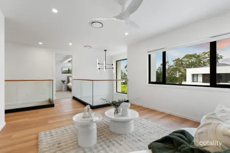 Property photo of 11 Prahan Crescent Parkinson QLD 4115