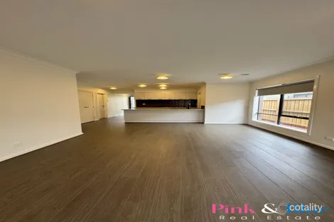 4 Noble Rd, Rockbank, VIC 3335