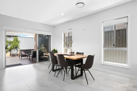 Property photo of 124 Riverstone Road Riverstone NSW 2765