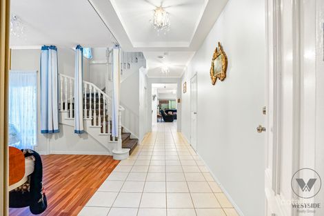 Property photo of 21 Stoke Heath Way Caroline Springs VIC 3023